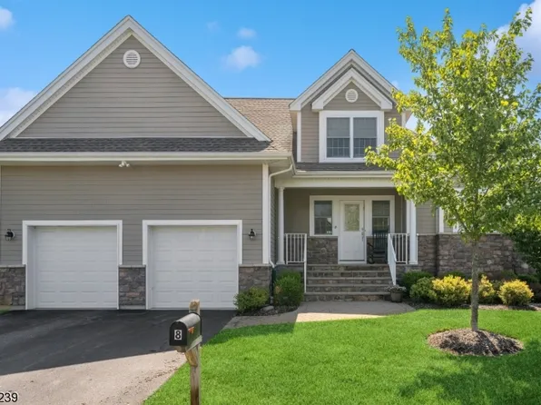 8 Coventry Rd, Hardyston Twp., NJ 07419