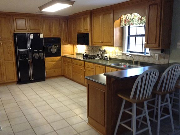 4th image of 111 Covey Dr