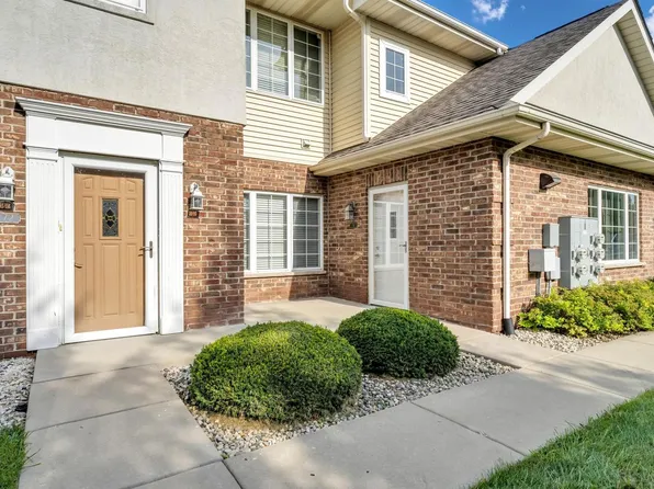 1734 Parkstone TERRACE #74, Mount Pleasant, WI 53406
