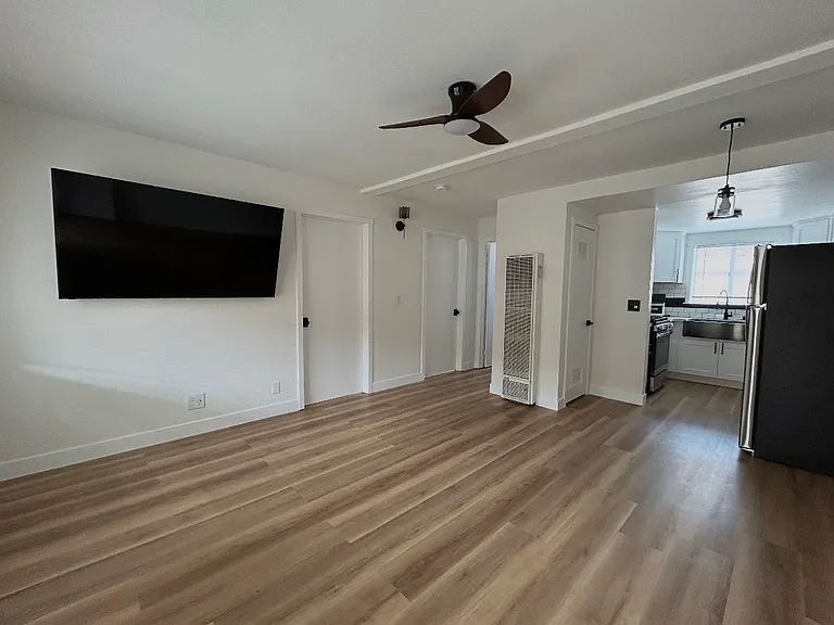 604 Venice Way #3 — Photo 1