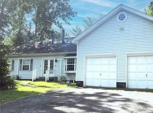 121 Birchwood Dr, Ithaca, NY 14850