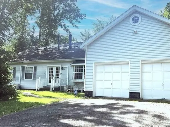 121 Birchwood Dr, Ithaca, NY 14850