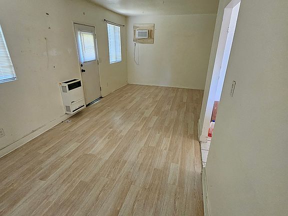 2nd image of 4270 Center Ave #4270