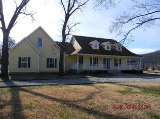 70 Lakeside Dr, Eureka Springs, AR 72631