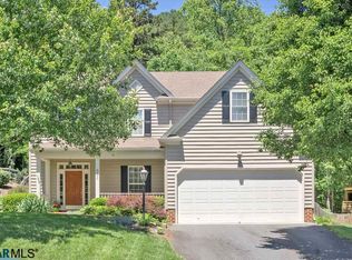 832 Swan Ridge Rd, Charlottesville, VA 22903