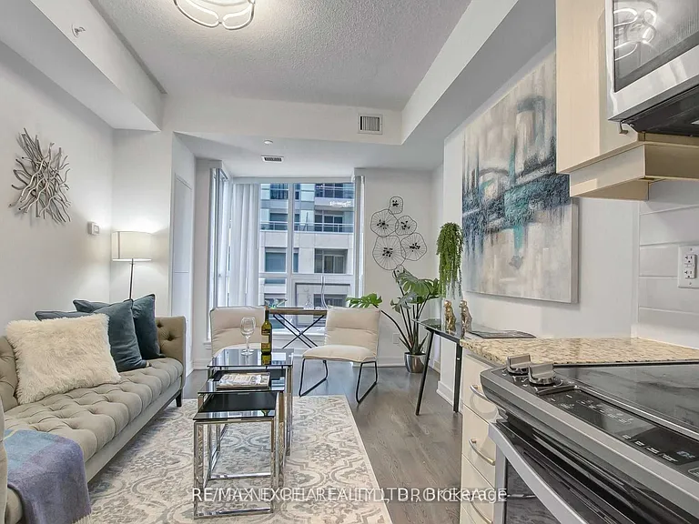 9199 Yonge St #608 — Photo 19
