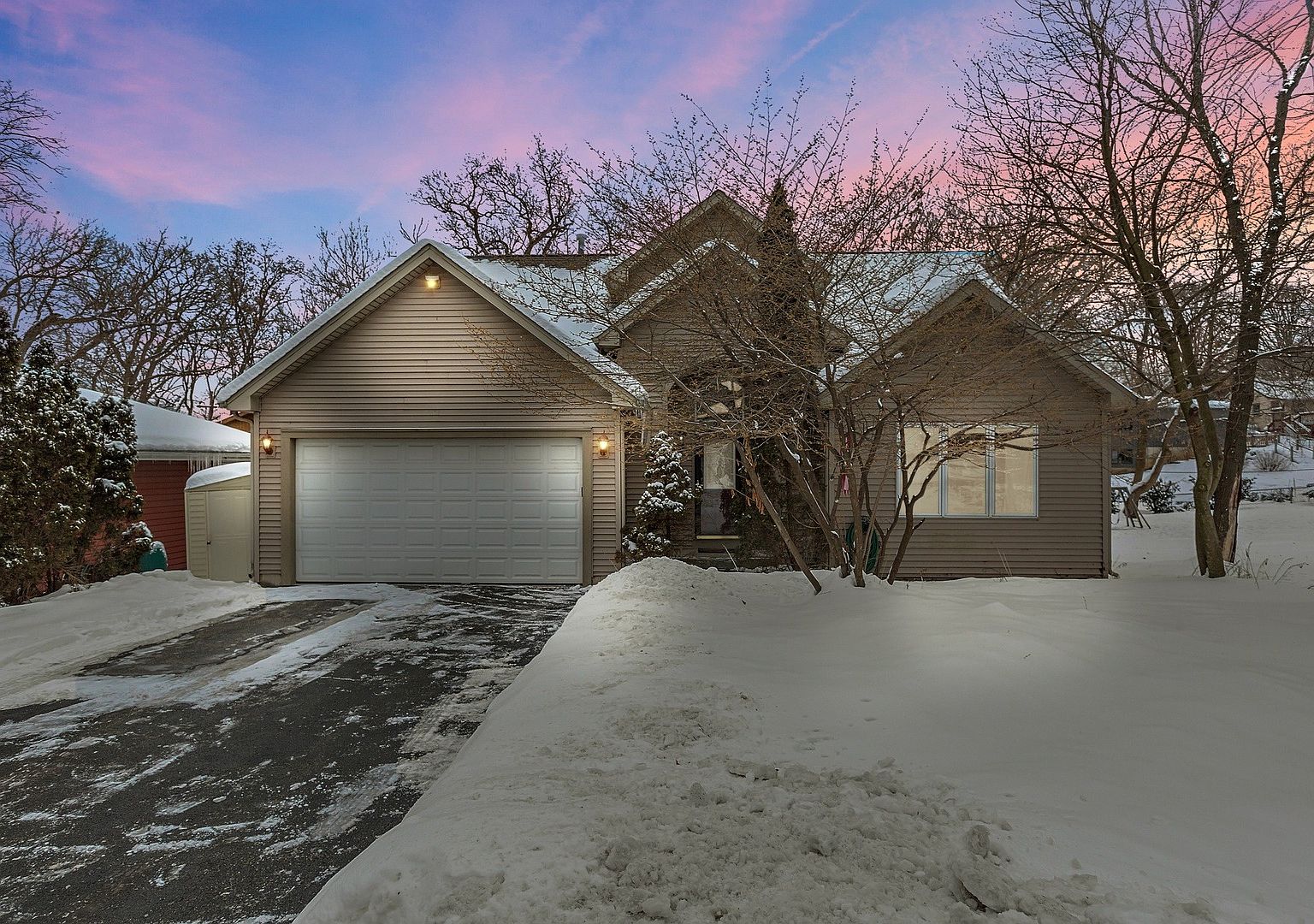 217 Lakewood Dr, Oakwood Hills, IL 60013 Zillow