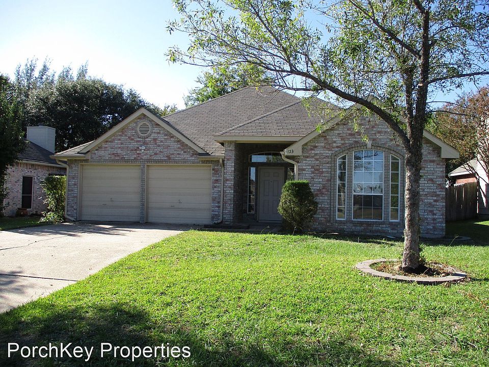 1st image of 153 Cresthaven Dr