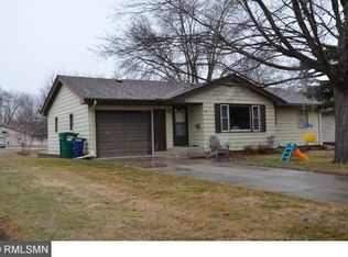 647 Bluff St NE, Hutchinson, MN 55350