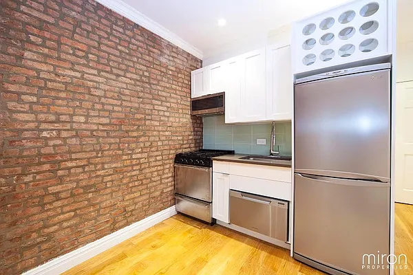 Rented by Miron Properties | media 12