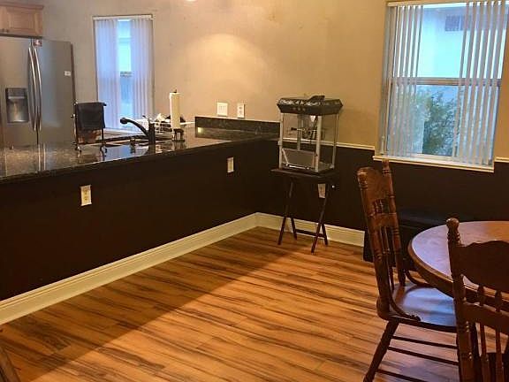 4th image of 4380 Sugarberry Ln