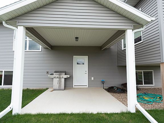 5th image of 1240 Cedar Springs Dr