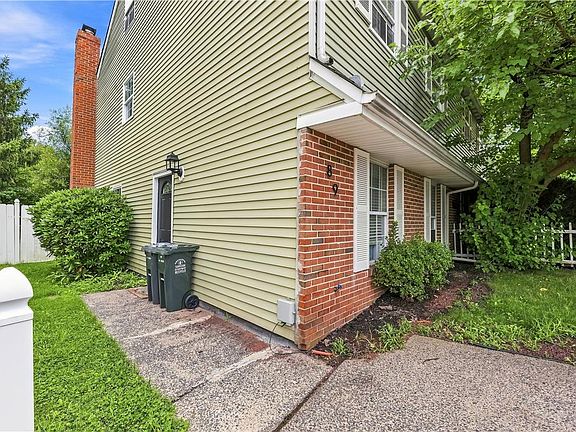 3rd image of 89 Braithwaite Ln