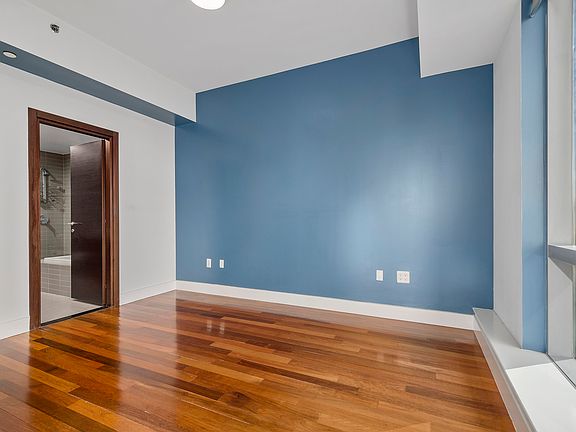 4th image of 150 Myrtle Ave APT 1703