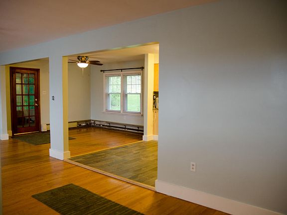 5th image of 2895 Euclid Ave