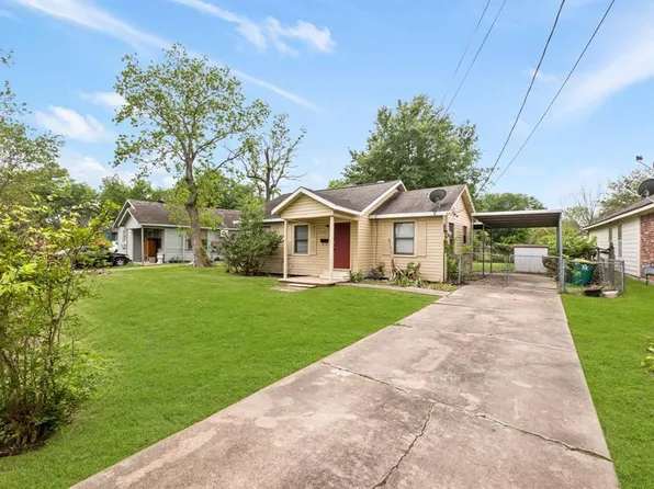 1718 Miami Rd, Pasadena, TX 77502