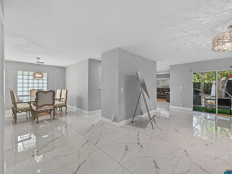 6544 Adriatic Way — Photo 7
