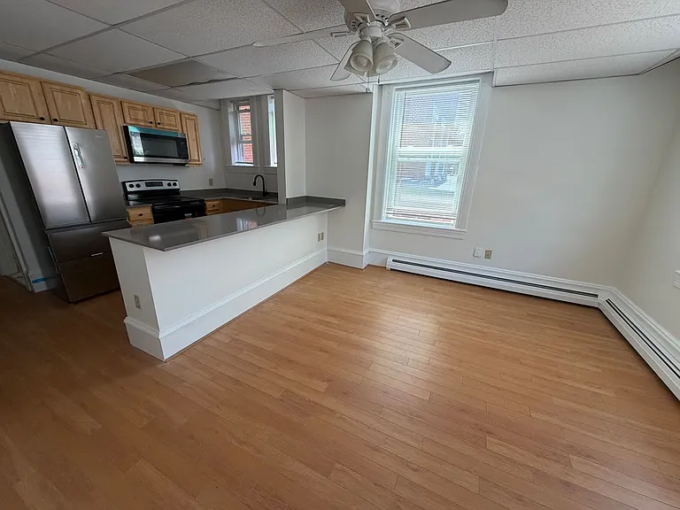 68 Front St — Photo 1