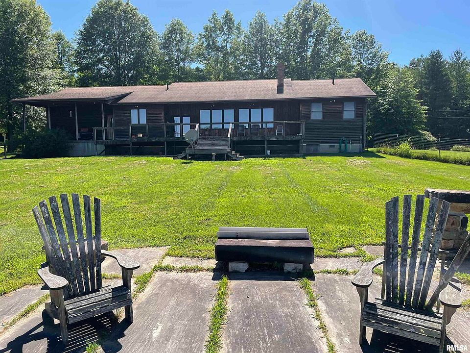 1st image of 525 Hawk Hill Ln