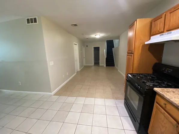 11 Handy St Unit 1, Providence, RI 02909