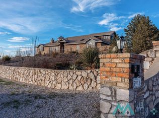 916 Fountain Dr, Carlsbad, NM 88220