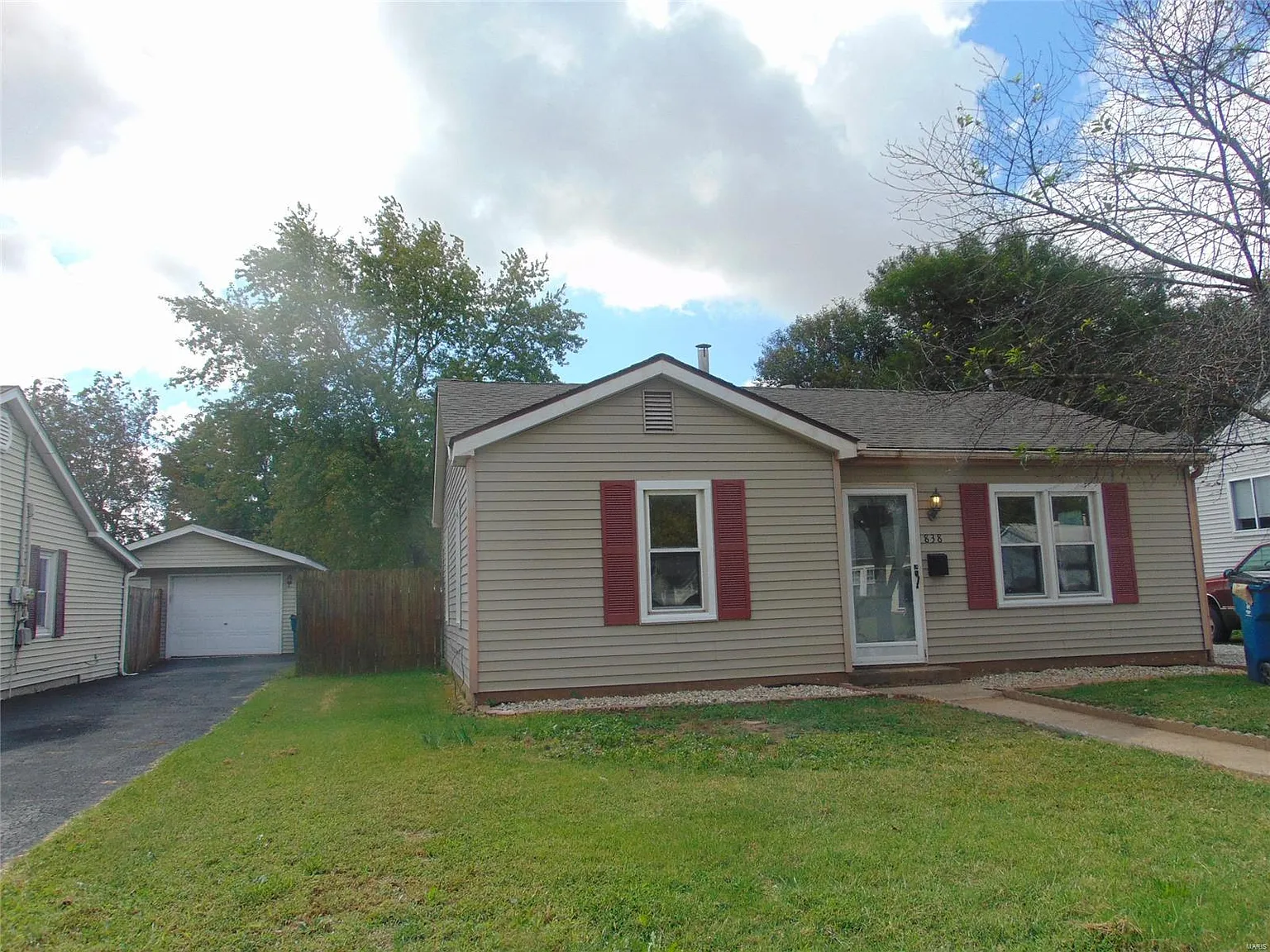 838 Tennyson Ave photo 1