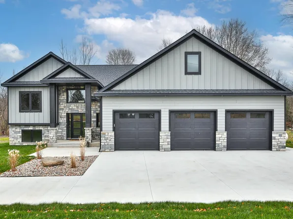 1218 Highway St N, Dodge Center, MN 55927