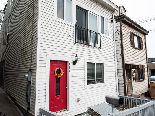 2514 Josephine St