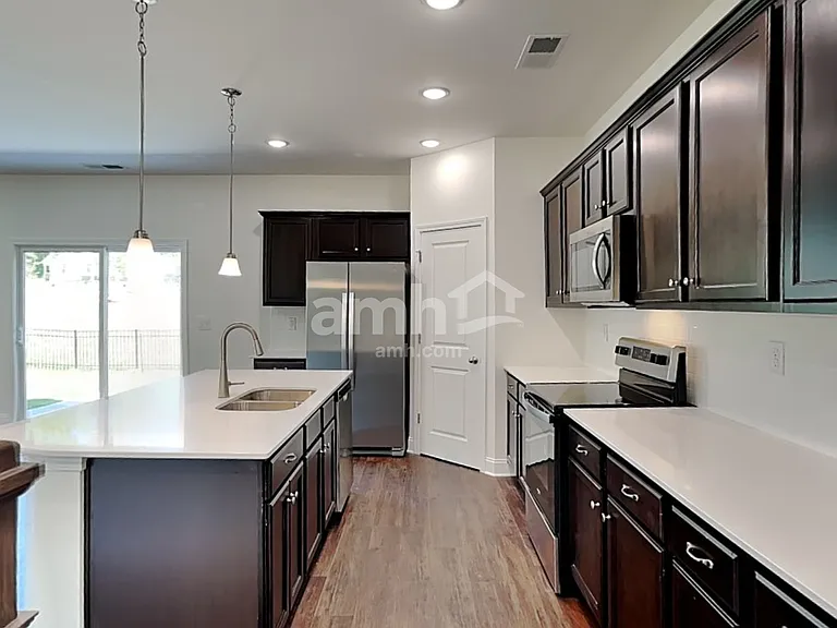 13005 Redwind Dr — Photo 4