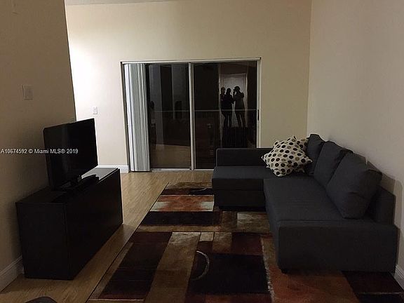 4th image of 10065 NW 46th St APT 305