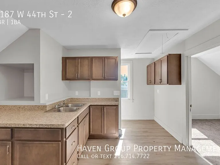 3187 W 44th St #2 — Photo 12