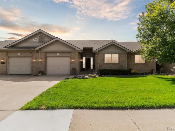22185 Quail Run Cir Unit 3, South Lyon, MI 48178