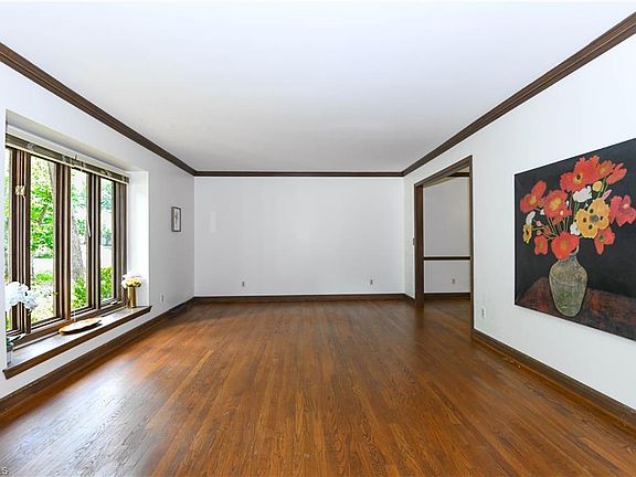 4th image of 4612 Charlottesville Rd