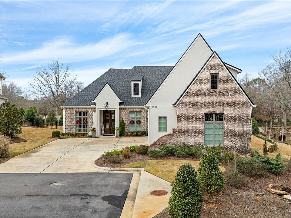 1st image of 1302 Magnolia Club Ct