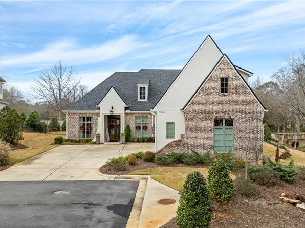 1302 Magnolia Club Ct, Auburn, AL 36830