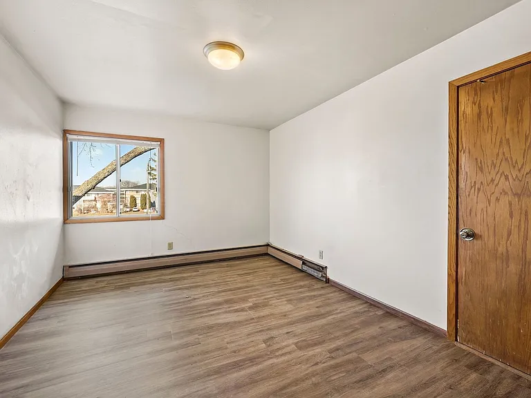 1143 W Carriage Dr #11 — Photo 14