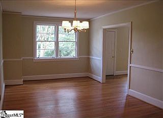 5th image of 33 Hindman Dr