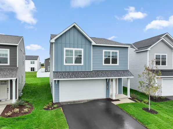 1102 Annagaire Curv, Rosemount, MN 55068