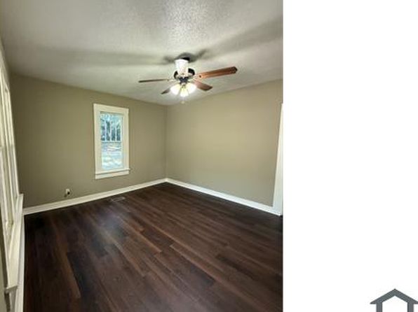 109 Oak Ave