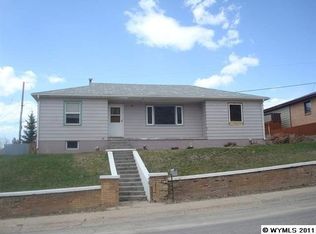 814 Nieman St, Rawlins, WY 82301
