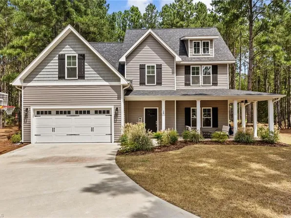 28 Richmond Rd, Foxfire Village, NC 27281