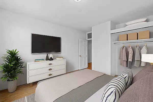 Rented by Vector New York, LLC | media 12