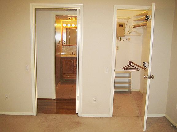 3rd image of 1860 White Oak Dr APT 336