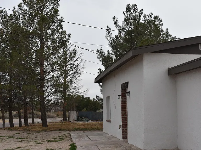 5627 Abeyta Rd — Photo 2