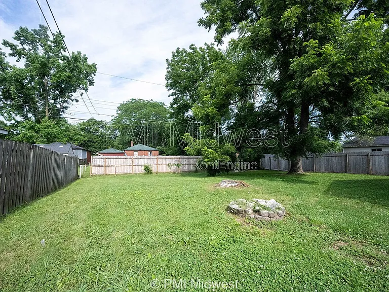 316 S Kenmore Rd — Photo 26