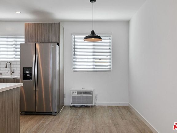 3rd image of 1261 N Laurel Ave APT 18
