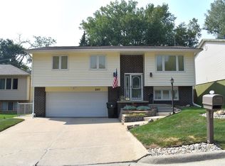 2937 S Martha St, Sioux City, IA 51106