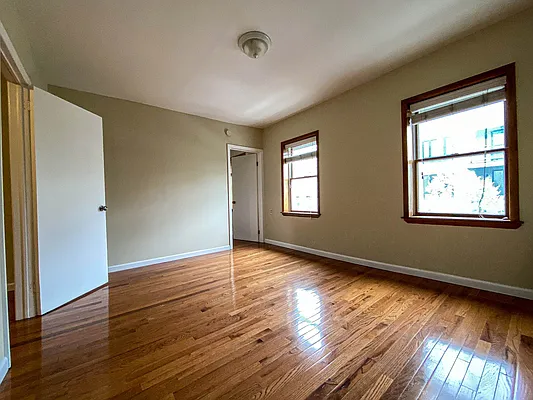 Rented by Capri Jet Realty Corp | media 9