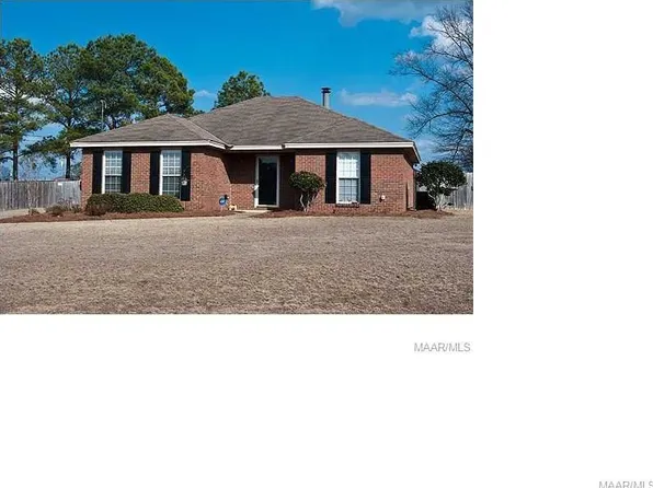 137 Lakeshore Dr, Pike Road, AL 36064