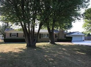 1071 Mullinix Rd, Greenwood, IN 46143